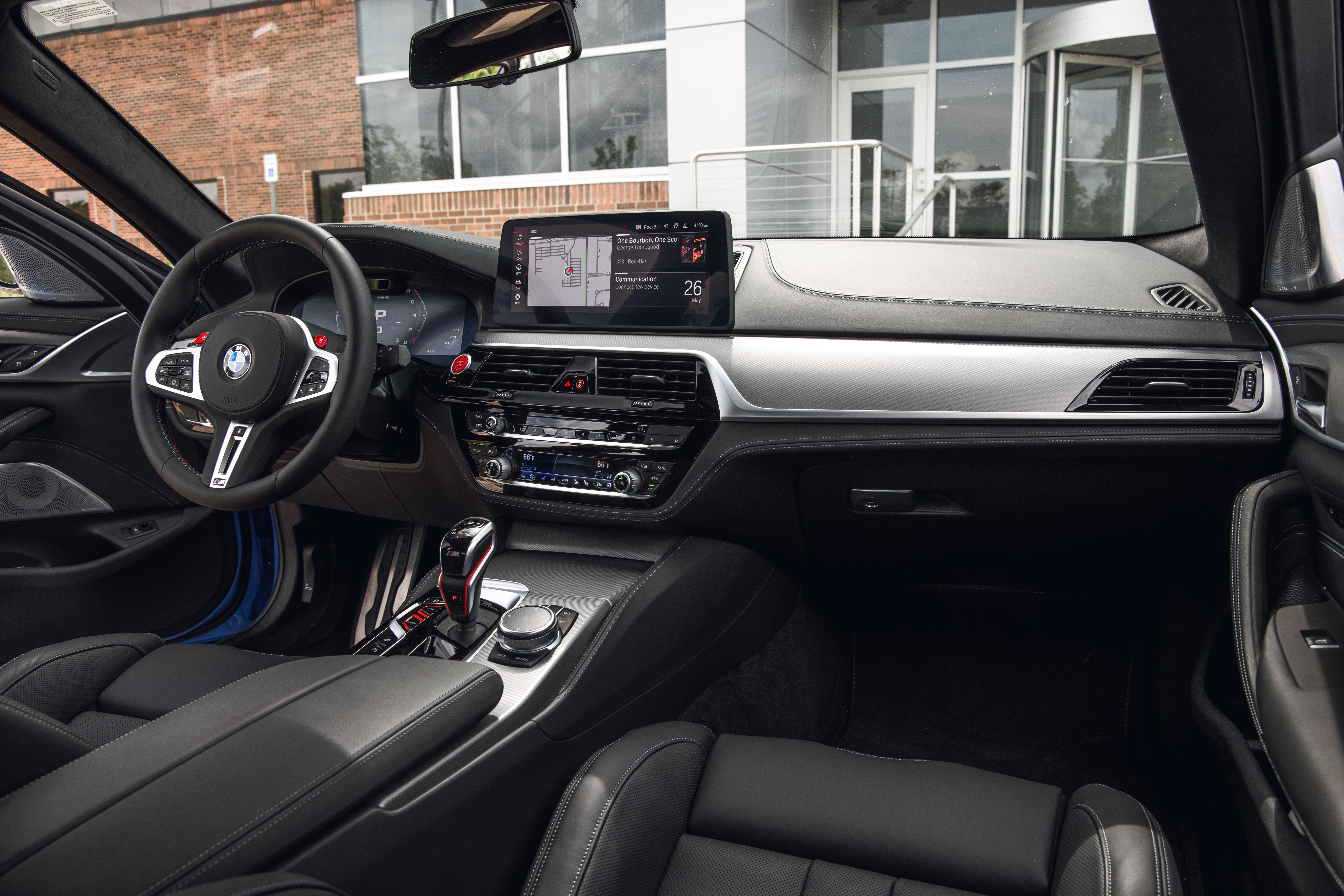 BMW M5 Kokpit